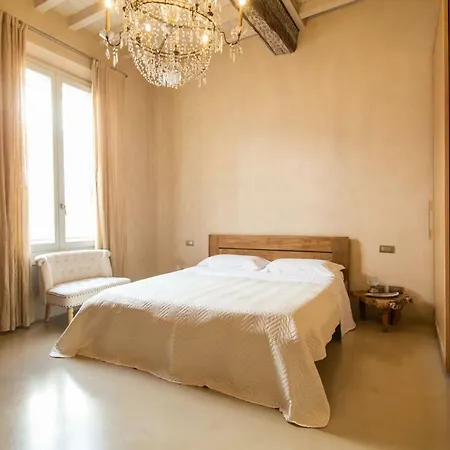 Domus Aurea Guest house *